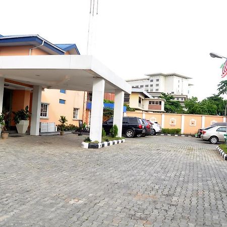 Primal Hotel Isaac John Gra Ikeja Exteriér fotografie