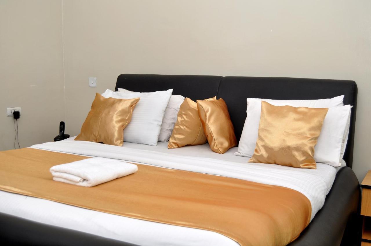 Primal Hotel Isaac John Gra Ikeja Exteriér fotografie