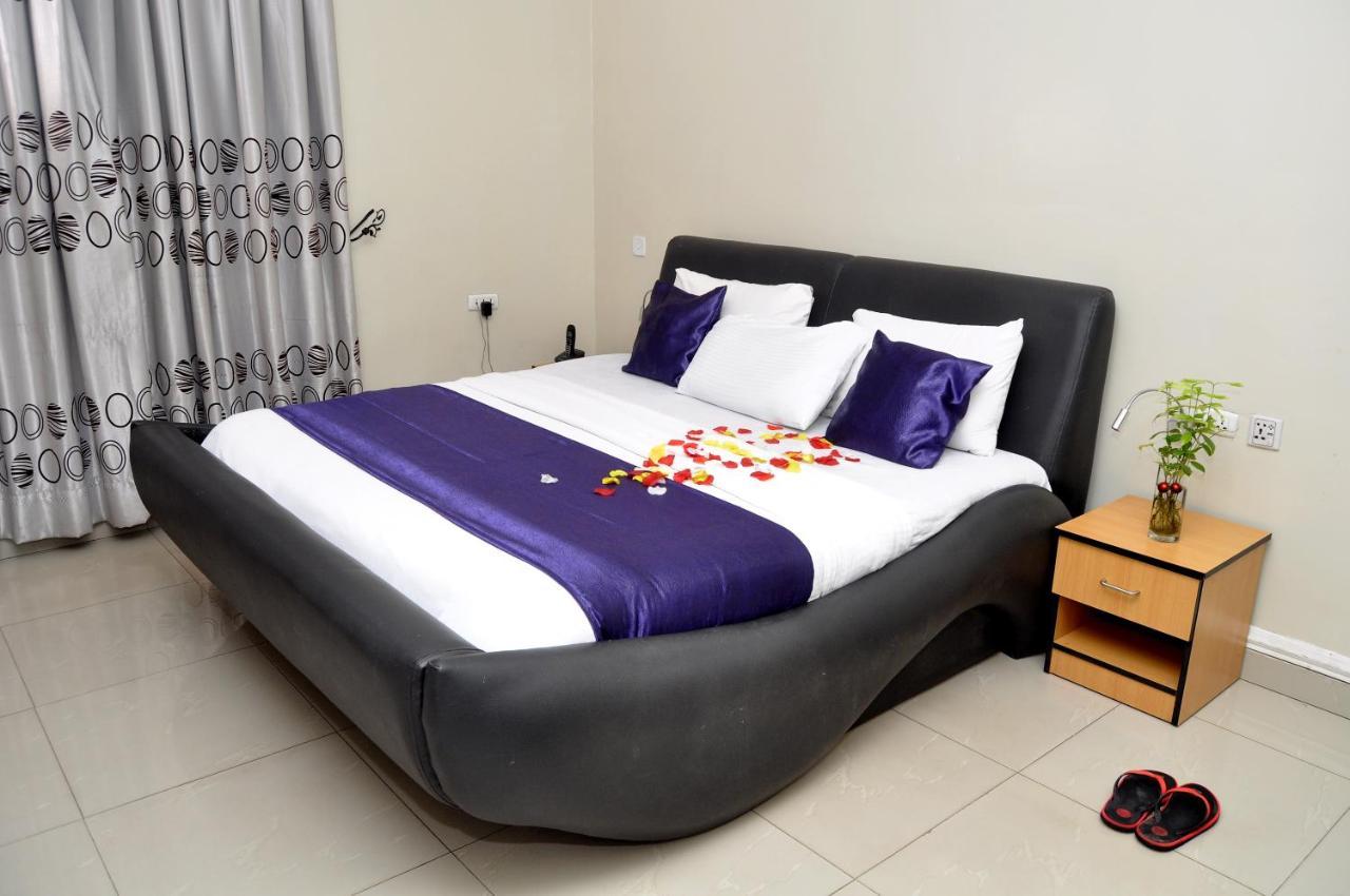 Primal Hotel Isaac John Gra Ikeja Exteriér fotografie